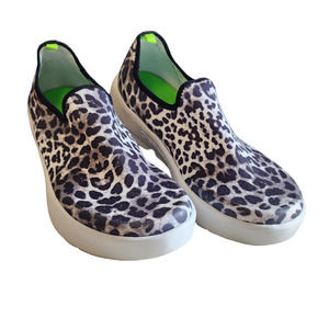 OOFOS OOmg eeZee Low recovery slip-ons